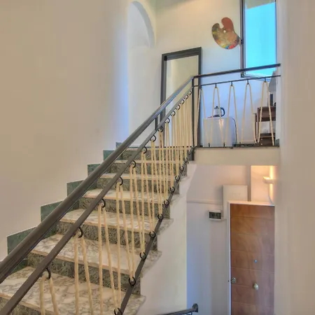 Nel Family Bed and Breakfast 3*